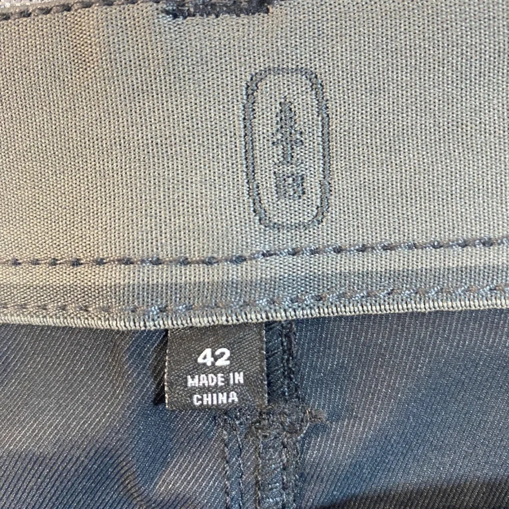 Bass Outdoor Mens Technical Hiking Pants Charcoal Gray Size 42 Straight Leg‎
